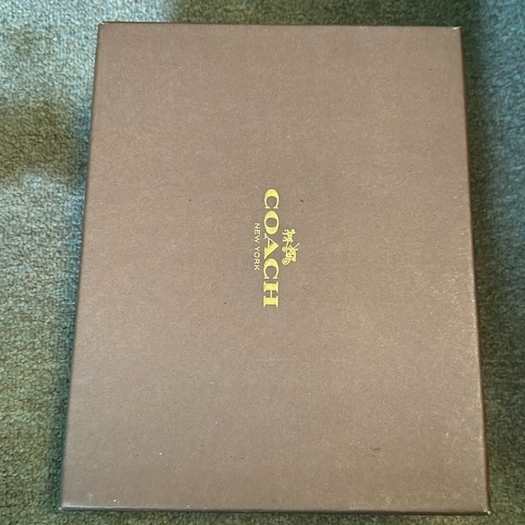 coach lexey mirror metallic sandals - Picture 7 of 8